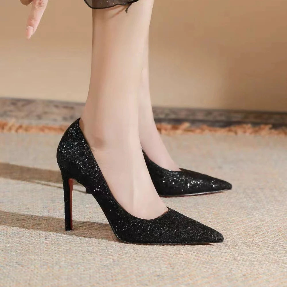 🖤 Feminé Noir – Glossy Black Pointed Stiletto Heels 👠✨