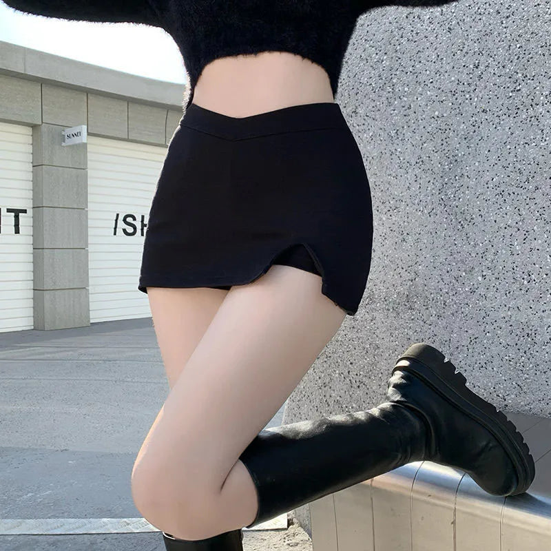 🖤 Midnight Edge™ – Slit Detail High-Waist Mini Skirt