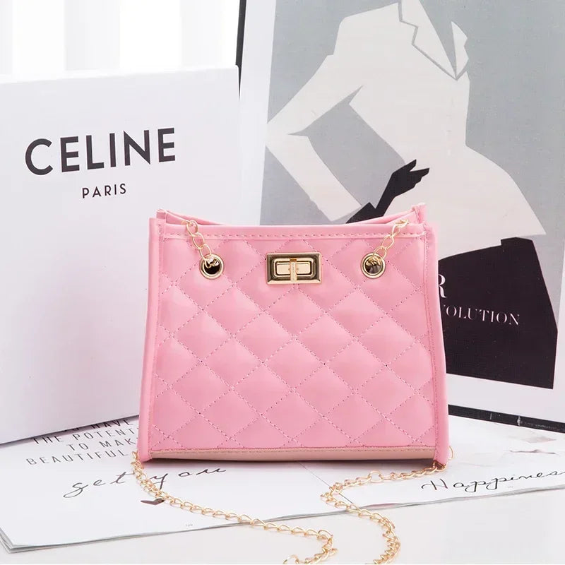 💎 Étoile d’Argent – Diamond Quilted Chain Shoulder Bag 👑