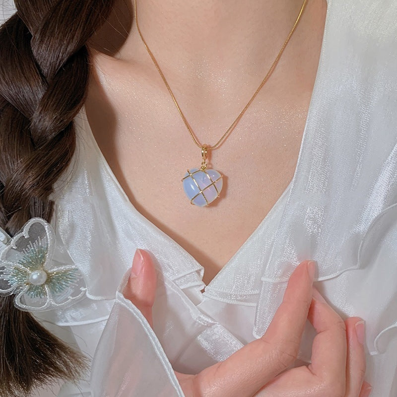 Princess Dream Moonstone Heart Necklace - Real Gold Plated Korean Love Charm Feminé Luxé