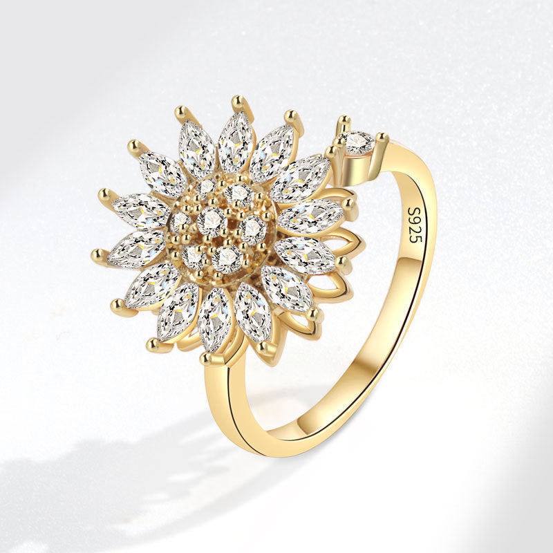 Sparkling Rotatable 'Little Daisy' Ring – S925 Sterling Silver & 18K Gold Plated Feminé Luxé
