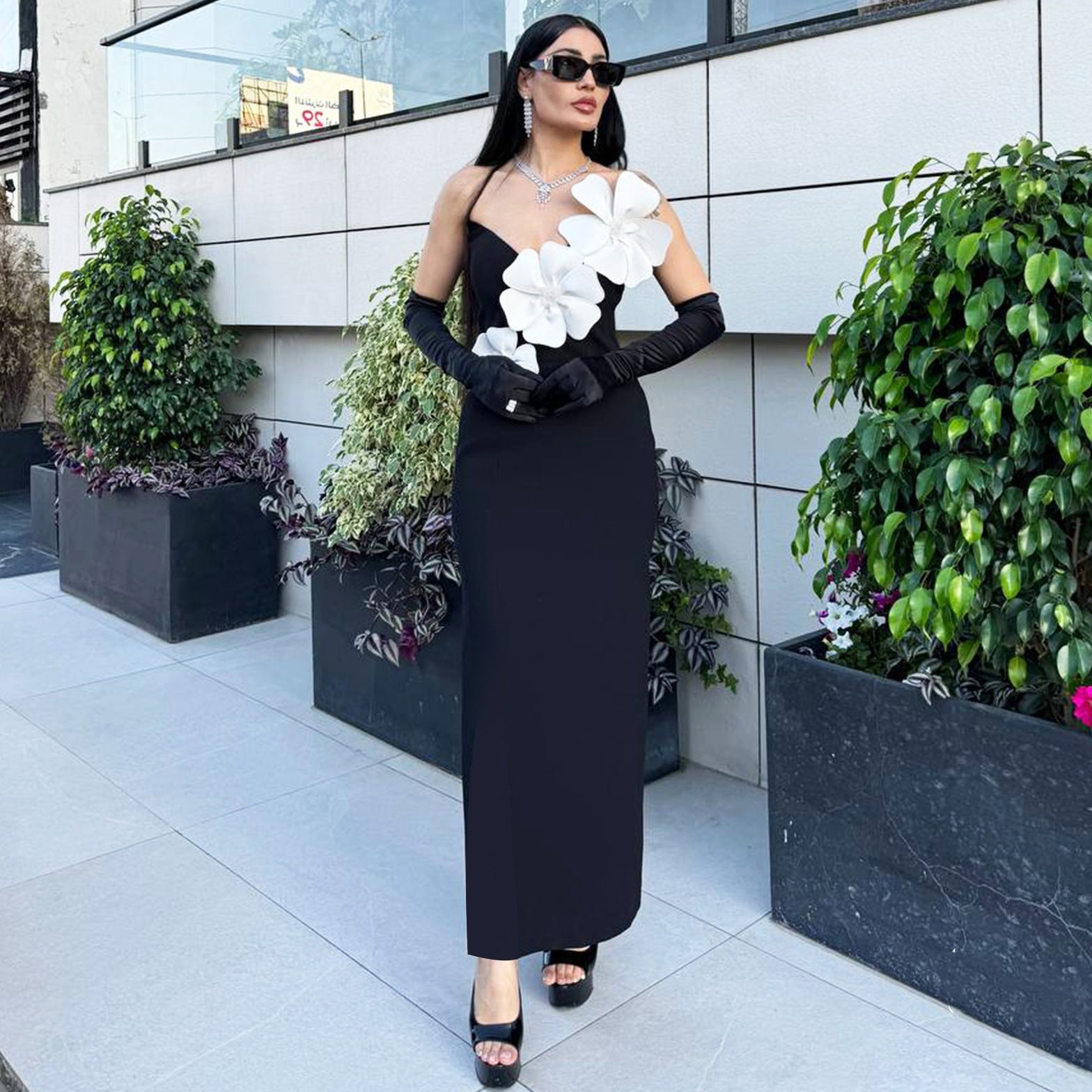 Black Backless Bandage Dress with White 3D Flower Detail Feminé Luxé