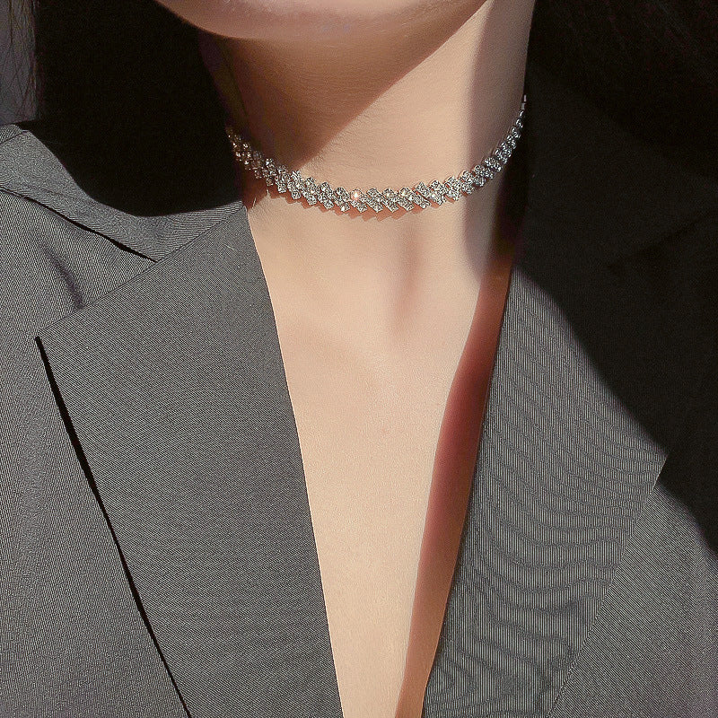 Gala Glamour Full Rhinestone Choker - Korean Style Diamond-Cut Clavicle Chain Feminé Luxé