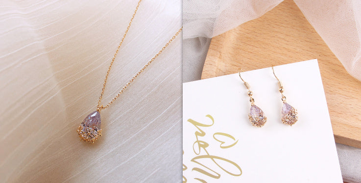 Regal Teardrop Crystal Clavicle Necklace - Adjustable Fine Plated Jewelry Gift Feminé Luxé