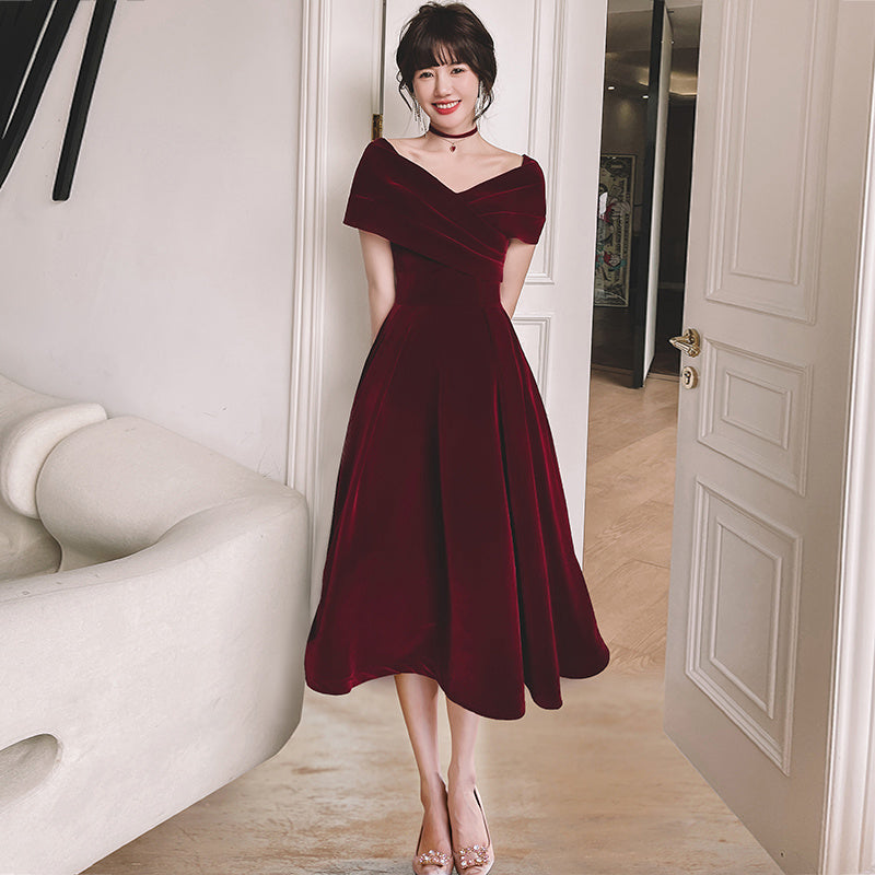 Elegant Midi Engagement Dress with Off-Shoulder Detail Feminé Luxé