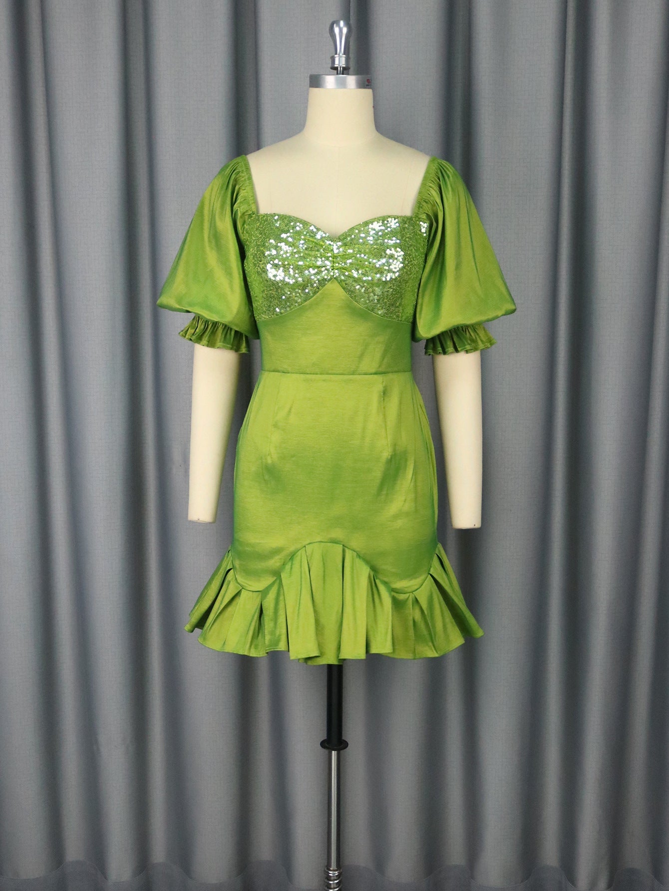 Sequin Stitching Ruffled Banquet Sheath Evening Dress Feminé Luxé