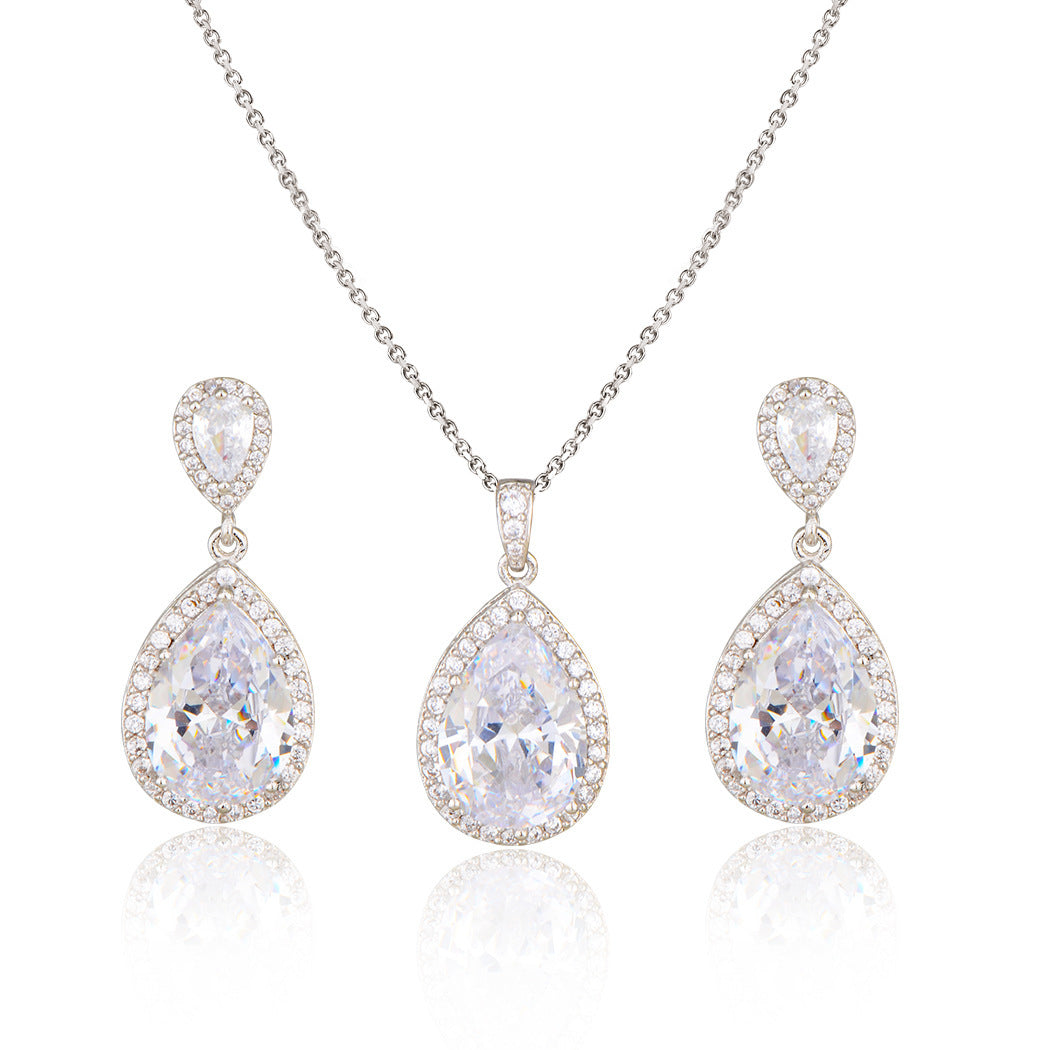 Vibrant Teardrop Zircon Bridal Set: Diamond-Treated Necklace & Earrings in 14K Gold/Platinum Plating for Bold Elegance Feminé Luxé