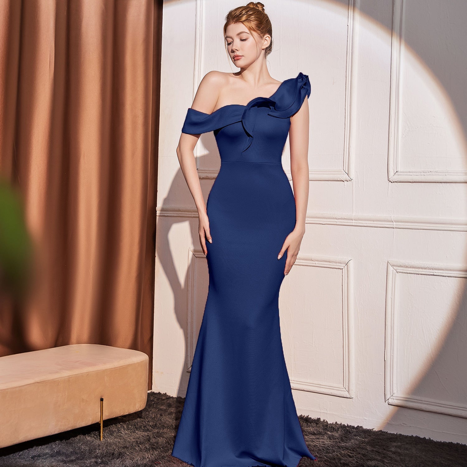 Luxury One-Shoulder Slim Fit Evening Gown – Red Carpet Formal Dress Feminé Luxé