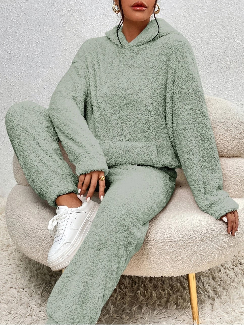 The Ultimate Cloud: Plush Hooded Cozy Luxe Set Feminé Luxé