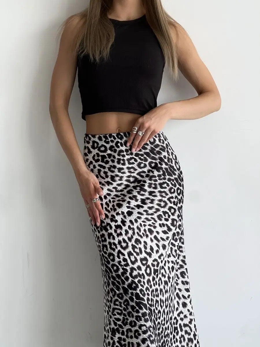 The Luxe Leopard Print Fishtail Skirt | High-Waist Midaxi & Sculpted Fit Feminé Luxé