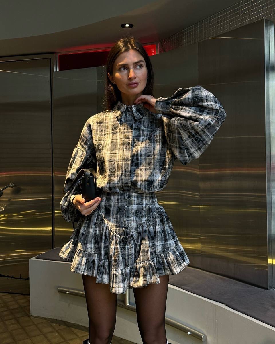 Designer Plaid Ruffle-Detail Crop Blouse & Tiered Mini Skirt Set – Gothic Chic Feminé Luxé