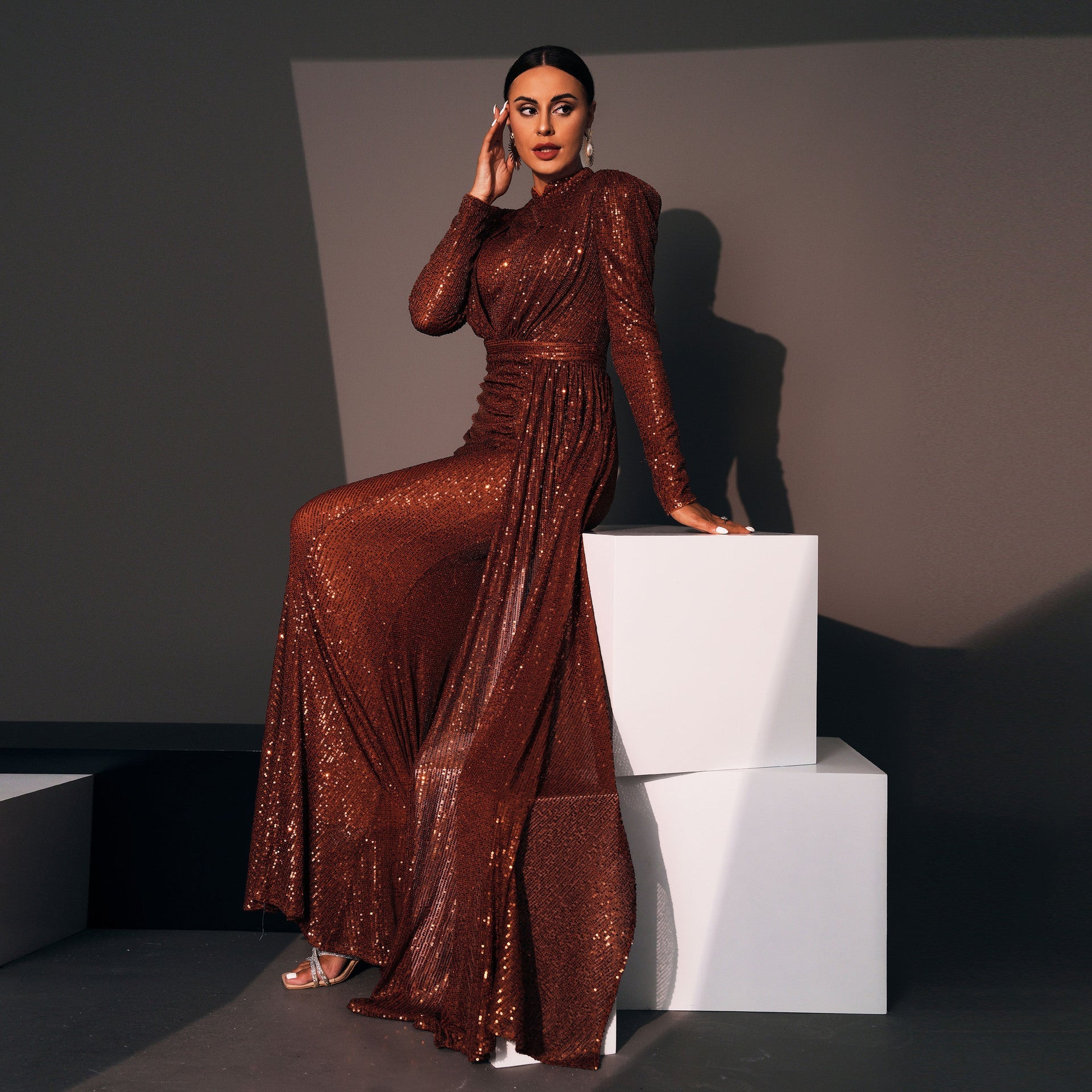 Long Sleeve Sequin Round Neck Slim-Fit Evening Banquet Dress Feminé Luxé