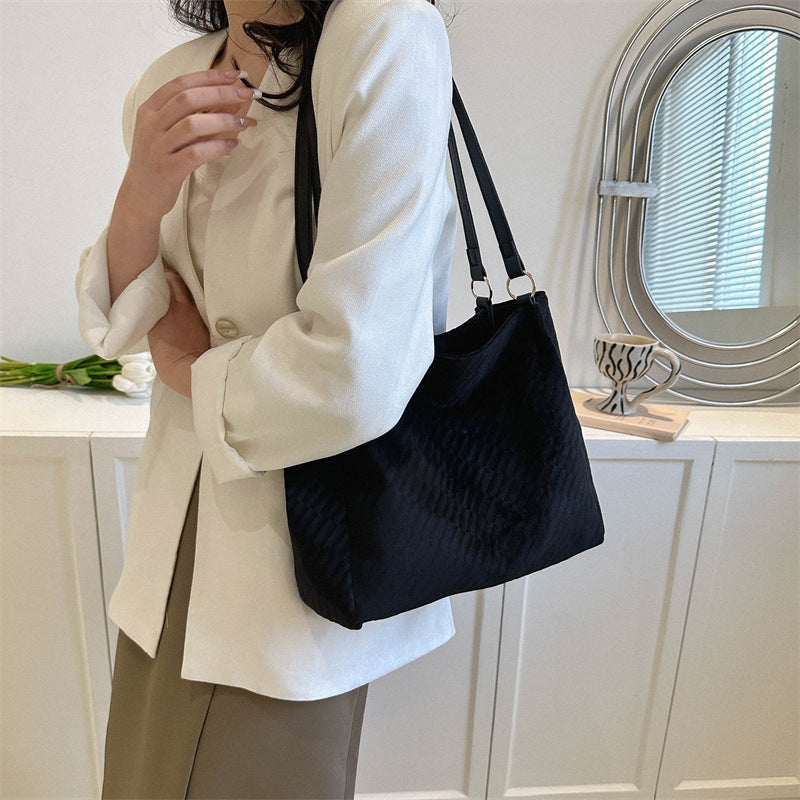 Feminé Luxé Exclusive The 'Cloud' Oversized Quilted Shoulder Bag - Soft-Touch Daily Luxe Tote Feminé Luxé