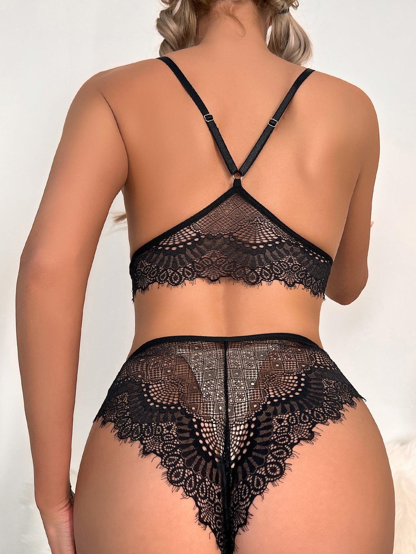 Elegant Black Floral Lace Bra & Panty Lingerie Set Feminé Luxé