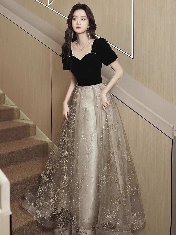 French Style Luxury Evening Dress – Elegant Black & Gold Gown Feminé Luxé